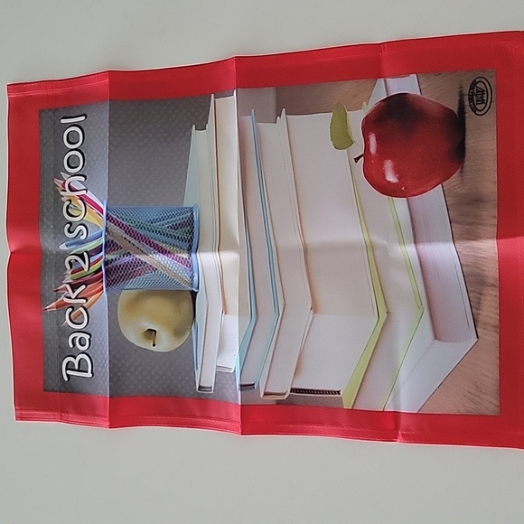 Mini garden flag back to school/September - Picture 2 of 3